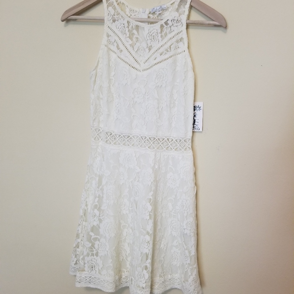 White lace dress